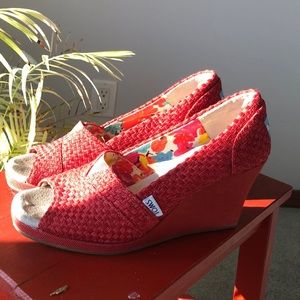 TOMS | High Heel Shoe | Red
